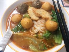 牛肉丸鱼蛋肉卷片沙茶粉-开味卤肉饭·咖喱鸡饭