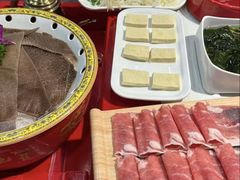 -欠火锅·水牛毛肚·团建聚餐·生日宴(何山路店)
