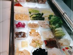 -红渡小香·牛肉麻辣香锅(车站南路店)