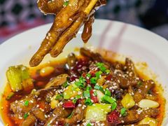 -捌贰虾蟹·江湖菜馆(江汉路店)