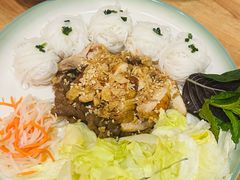 经典烤肉双拼捞檬（烤肉&鸡扒）-越美小馆·越南料理(曲江店)