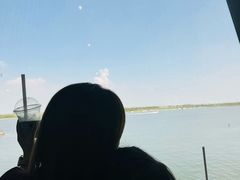 -抱抱地球咖啡馆(国家海洋博物馆店)