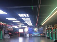 -极限PLAY运动娱乐新世界·团建派对表演休闲馆·室内高空游乐园