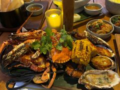 -三亚艾迪逊酒店·海滩烧烤 BARBACOA·现场乐队·浪漫晚餐·烧烤海鲜