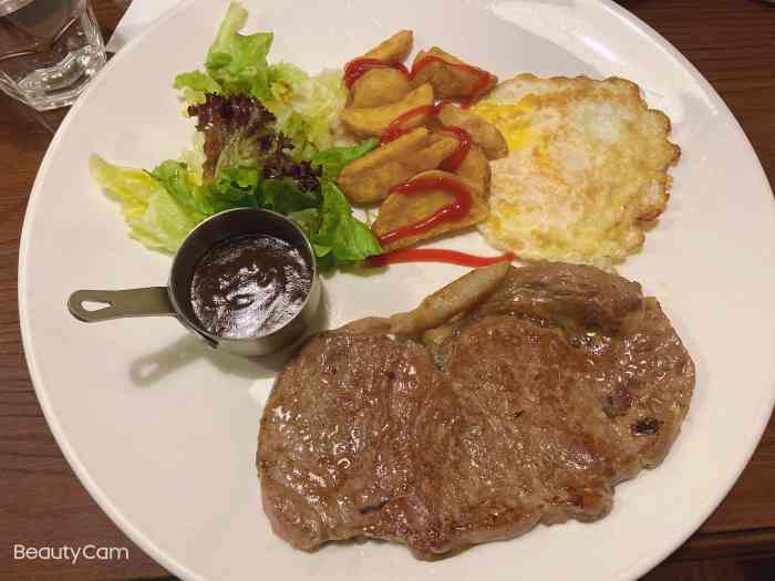 第五街西餐厅(工农路店)-"嗯,就是快餐店的感觉啦.吃饱没问题啦～ .