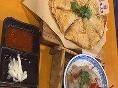 -芋包王闽南茶楼(八市店)