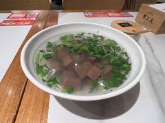 -馋三尺蟹粉小笼(人民广场店)