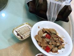 -鹏城人家海鲜酒家·23年老字号(较场尾店)