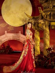 -Renee芮亦婚纱
