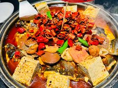 -辣尚瘾·烤鱼·新川菜(牡丹园直营店)