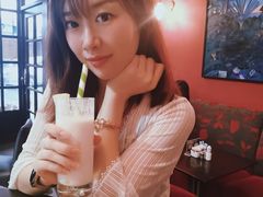 菠萝椰子奶昔-安德鲁饼店(总店)