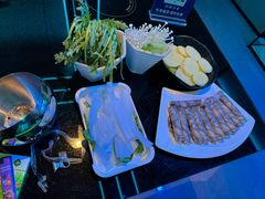 -唯爱KTV聚会餐厅(仙林东城汇店)