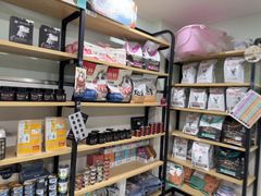 -佳雯宠物医院·皮肤科·内外科(春晓路分院)