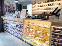 -猫的天空之城概念书店(苏州平江店)
