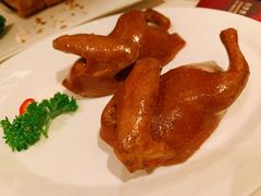 烤乳鸽-利苑酒家(金宝店)