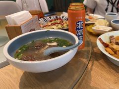 -金莹丸子汤清真(朝外SOHO店)