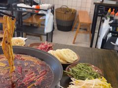 -黄潇洒老火锅(九眼桥宏济巷店)