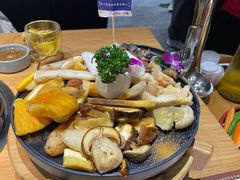 -一朵菌·野生菌探索家火锅(南亚店)