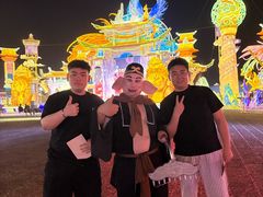 -淄博花灯齐彩城