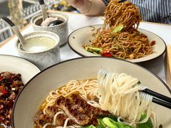 -粉观右江西鲜辣米粉(天地店)