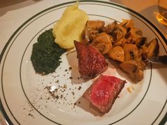 PORTERHOUSE大里脊牛排-Wolfgang’s Steakhouse 沃夫冈牛排馆(上海白玉兰广场店)