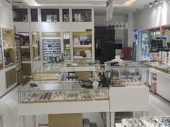 -美式眼镜·授权蔡司.依视路.尼康.豪雅.明月(人民广场店)