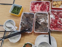 -杨老板·海鲜集市火锅·鲜切牛肉(中防万宝店)