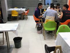 大堂-淮城老友海鲜大咖龙虾烤吧(淮安店)