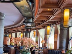 -八府香鸭·啫啫煲(华山路店)