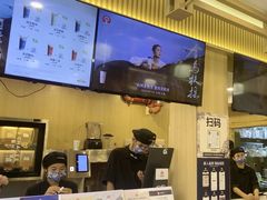 -霸王茶姬(南强街店)