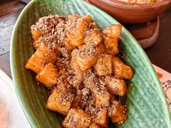 安顺红糖引子粑-包整·丝娃娃(一览甲秀楼风景店)