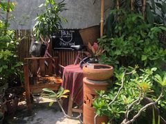 -Tikky Cafe
