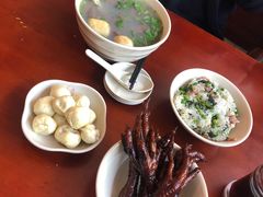 -佬钱湾仔(衣裳街店)