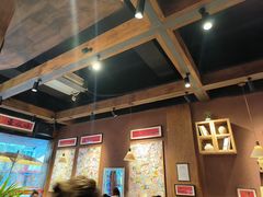 -巴卤社老火锅(财富店)