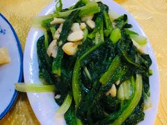 油麦菜-华兴餐厅·招牌生鱼片(桃园路店)
