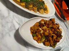 -渝信川菜 · 川味家常菜(财富购物中心店)