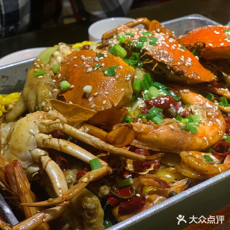 “螃铠”煲