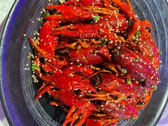 -肥肥虾庄·金牌油焖大虾(首义路店)