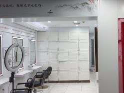 -镁连社·美联社