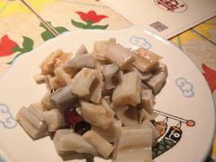 炝拌藕丁-酒肆浅葱•烧烤•龙虾•排档(卓悦intown店)
