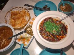 -荷塘秋月·本帮江浙菜(国权路店)