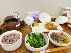-雪梅月子中心(华侨城店)