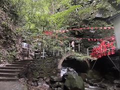 -藏龙百瀑漂流