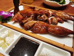 -老滇山寨•云南特色菜•地方菜•民族风情歌舞表演(金碧店)