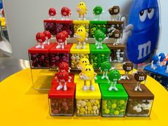 -m豆巧克力世界(上海世茂广场店)