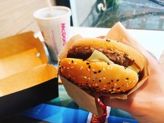 -麦当劳(乳山路店)