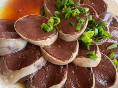 新民血肠-那家老院子东北菜·饺子·小鸡炖蘑菇(艳华街店)