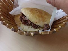-闫家驴肉老店(华电一校店)