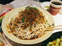 凉面-巴厘龙虾·榜首油焖大虾(洞庭·艺术洋房店)