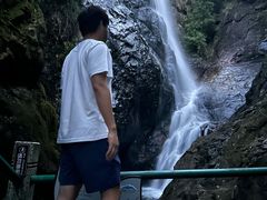 -南昆山川龙瀑布